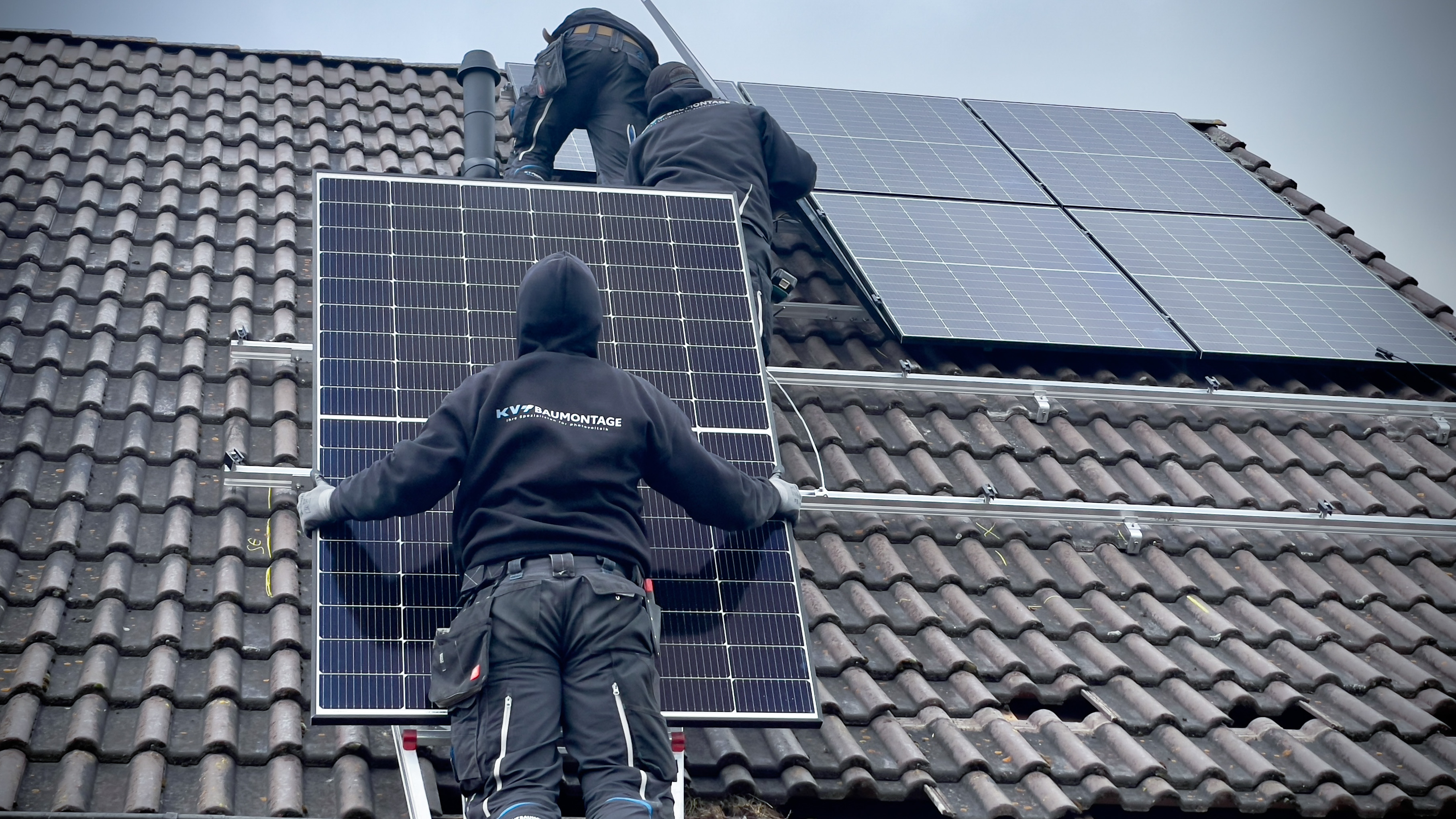 Angebote für maßgeschneiderte Photovoltaik-Anlagen